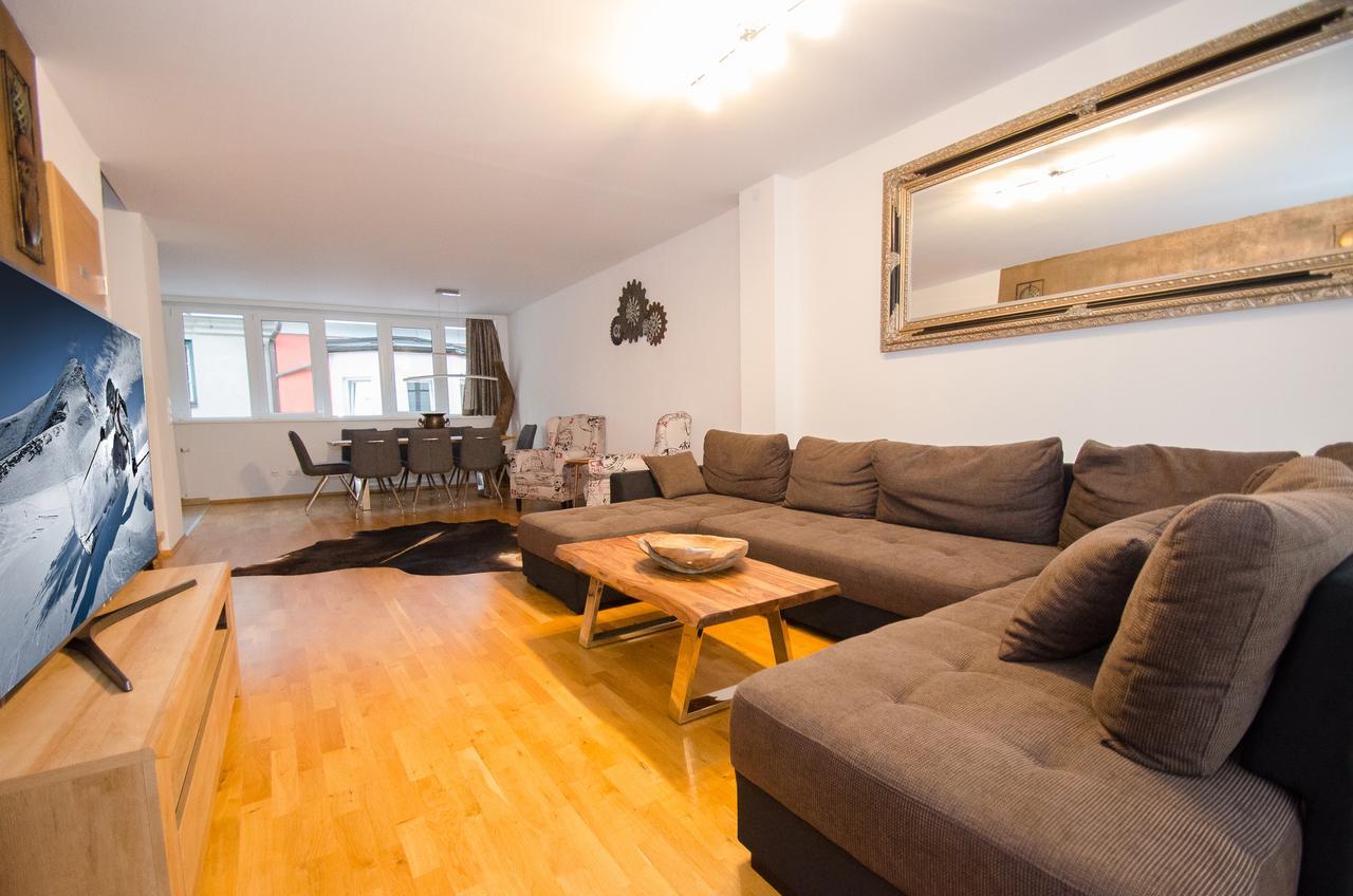 Penthouse Seven By All In One Apartments Zell am See Exterior foto