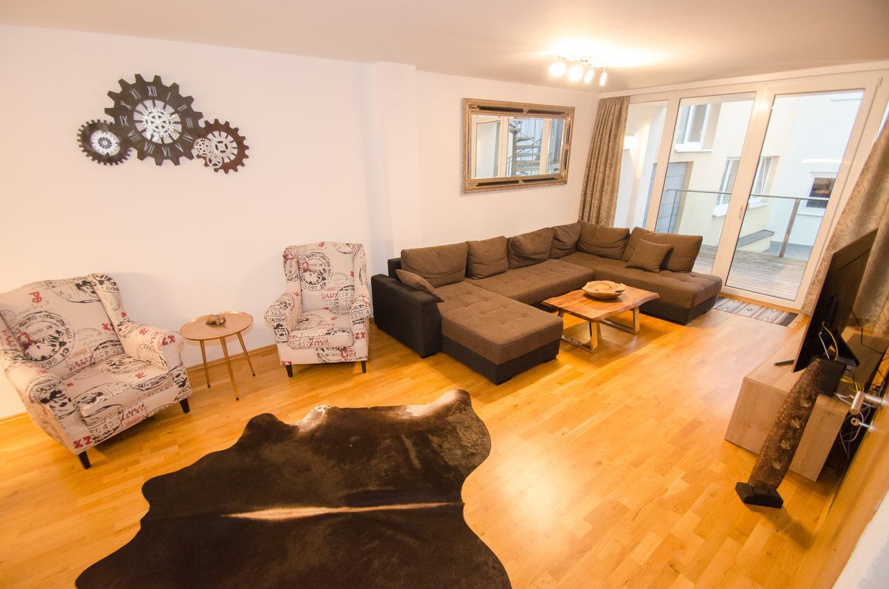 Penthouse Seven By All In One Apartments Zell am See Exterior foto